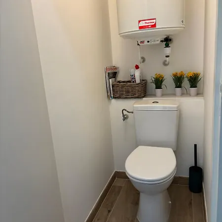 Appartement Proche Centre Climatise 4 Personnes *